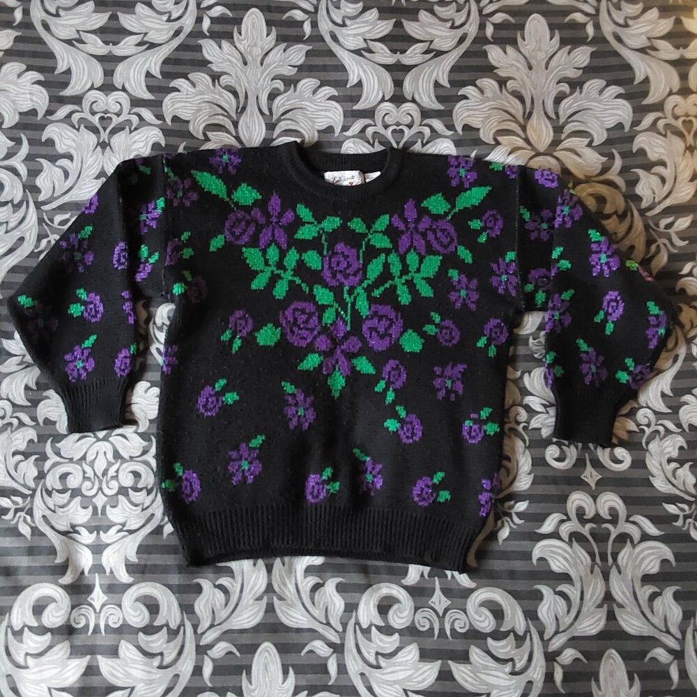 Vintage black, purple and green floral design knit crewneck sweater